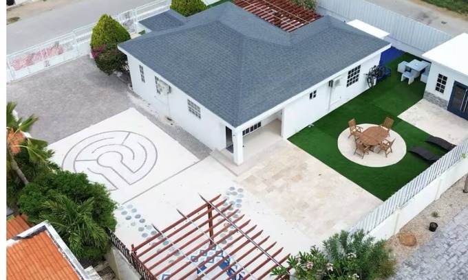 Bubali House | Villa Fina Aruba, Garden Office & 3 min 2 Eagle Beach,