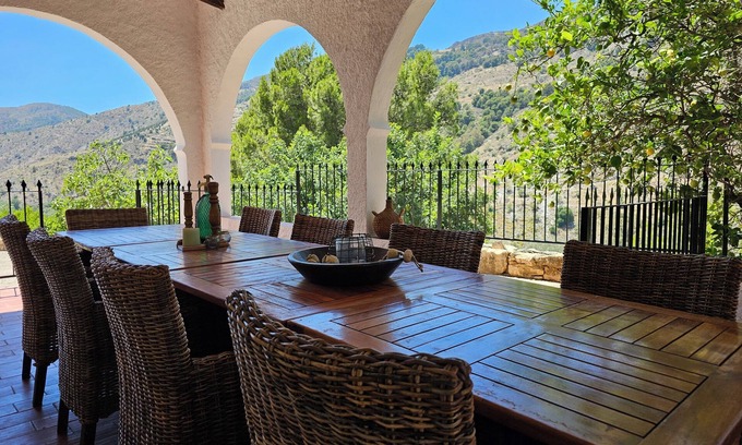 Velez de Benaudalla Villa | Villa Finca el Carril, Geweldige Locatie!