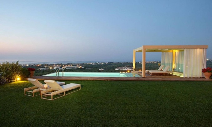 Minothiana Villa | Villa Fonaco - Minutes from beach - Luxury 6PL