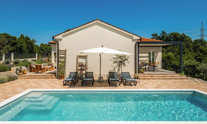 Snasici Cabin | Villa for up to 5 people with private pool near Labin