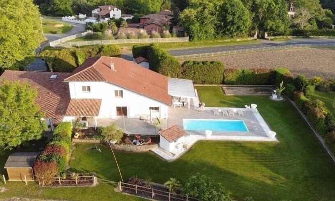 Saint-Martin-de-Seignanx Villa | Villa Avec Piscine Chauffée aux Portes de Bayonne, Capbreton, Hossegor, Biarritz