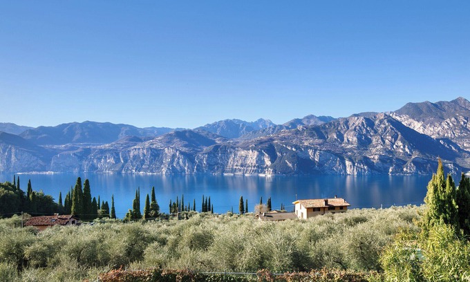 Malcesine Villa | Villa Fuzzys - Old farmhouse