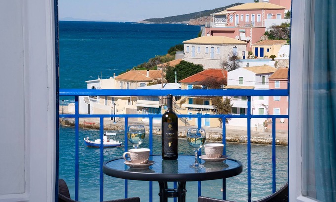 Frourion House | Villa Galini με εκπληκτική θέα στη θάλασσα!