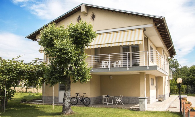 Alba Villa | Villa Gemma, the home, in the Langhe, of your holidays with swimming pool and bicycles.