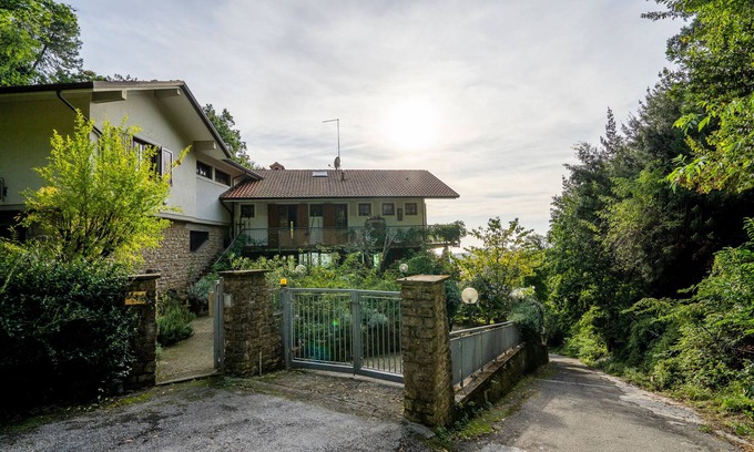 Massa House | Villa Giulia - Beautifully situated country house, wide panoramic views to the sea