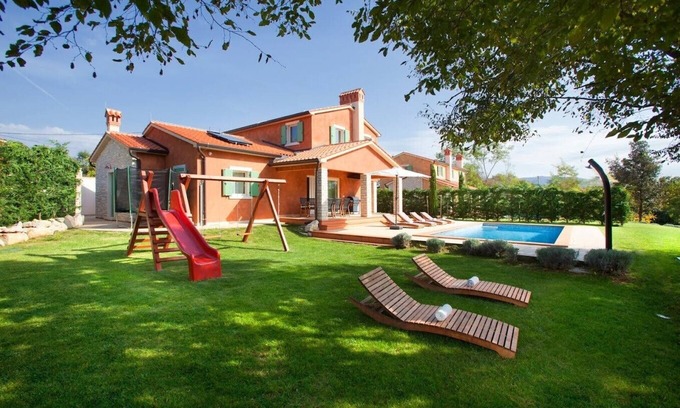 Sumber Villa | Villa Goretini with private pool