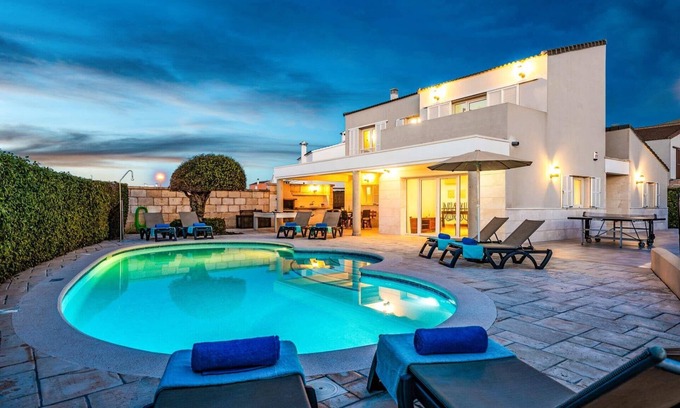 Cales Piques Villa | Villa Gris by Villa Plus