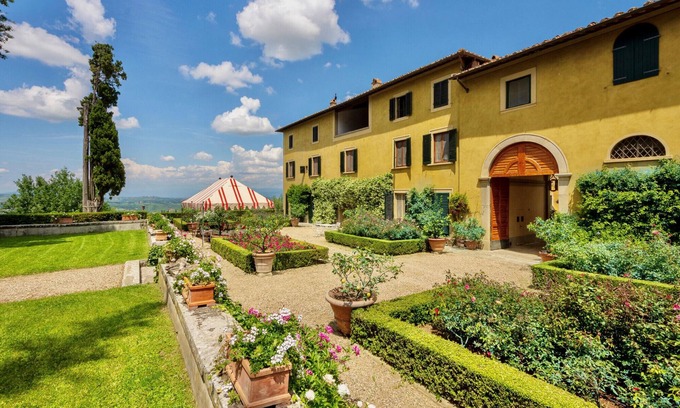 Santo Stefano A Tizzano Villa | VILLA GRAND MEDICI - Eight Bedroom Villa, Sleeps 16