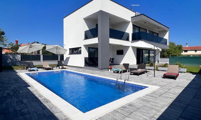 Strmac Villa | Villa H