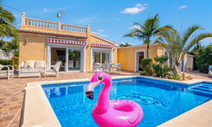 Casas de Torrat Villa | Villa 'Hayahay' with Sea View, Wi-Fi and Air Conditioning