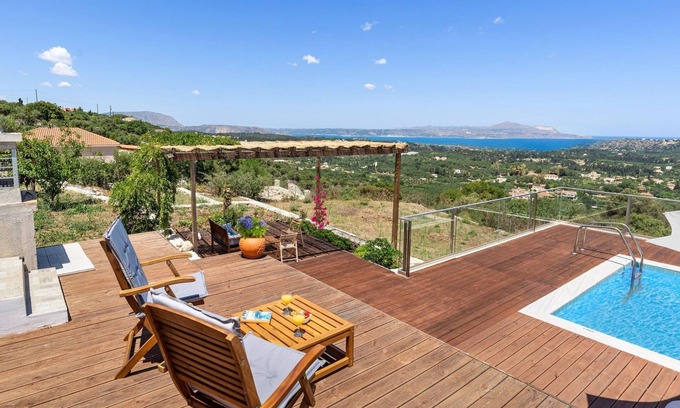 Gavalochori Villa | Villa Helissie - Sea view, private pool & garden