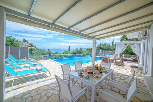 Nisaki Villa | Villa Hera-The infinity blue