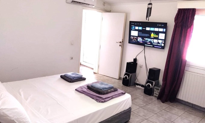 Vari-Voula-Vouliagmeni Villa | VILLA HERMES
