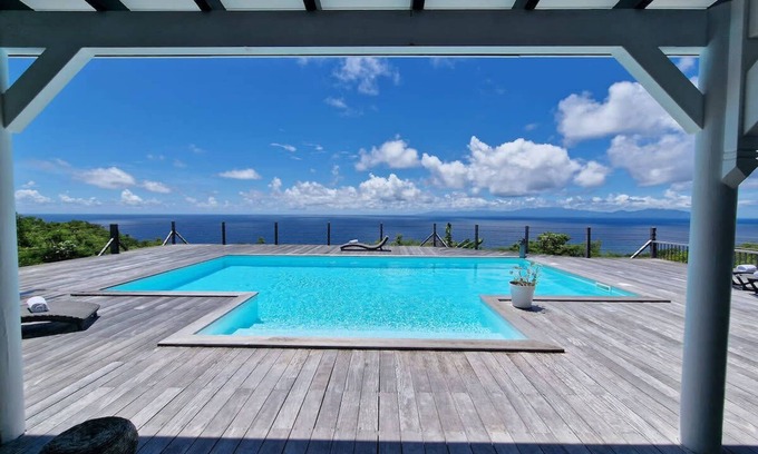 Grand-Bourg Villa | Villa Horizon, offering an incredible view, ideal for 8 people