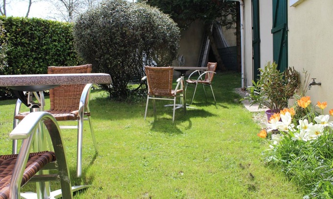 Saint-Andre-les-Vergers Hotel | Villa hotel