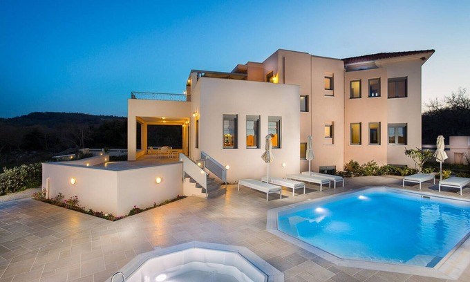 Atsipópoulon Villa | Villa Ianthos Full Privacy - Next to Beaches and Rethymno