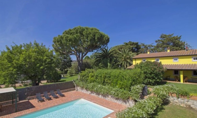 San Vincenzo House | Villa il Pellicano by Interhome