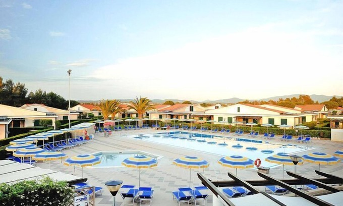Marina di Cecina Apartment | Villa in Cecina Mare near Sandy Beach