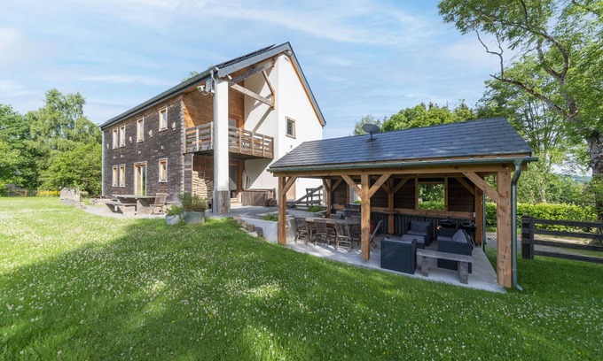 Freineux Villa | Villa in Freyneux with Garden