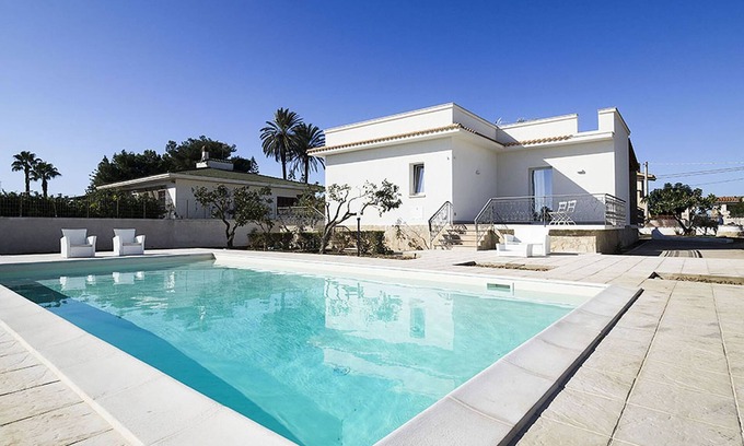 Marsala House | Villa in Marsala near Sandy Beach & Pool