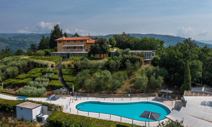 Margine Coperta-Traversagna Villa | Villa in Montecatini Alto with 6 bedrooms sleeps 15