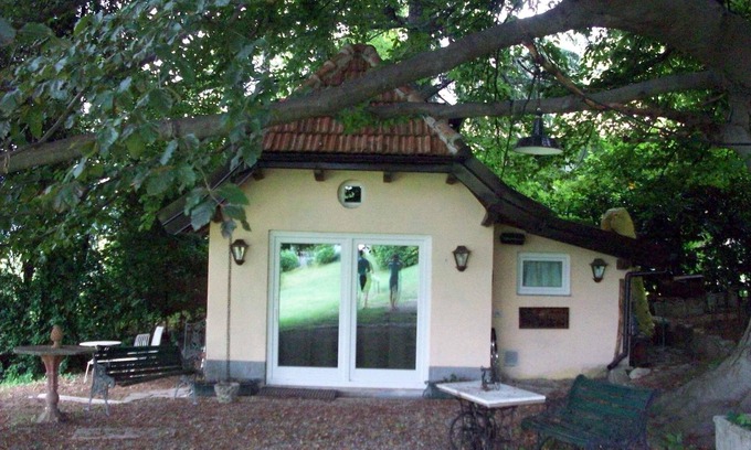 Ameno Cottage | Villa in private park on Lake Orta