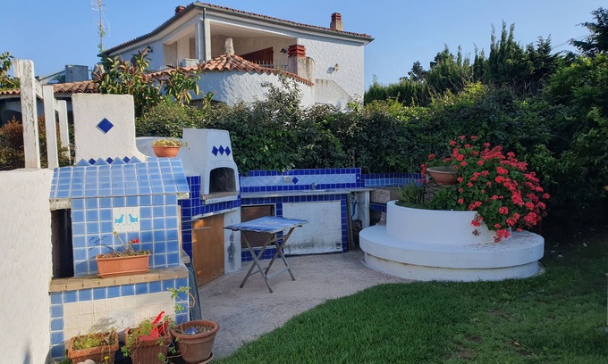 La Conia Villa | Villa 'In Riva al Mare' with Whirlpool & Wi-Fi