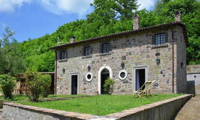 Castiglione in Teverina Villa | Villa in Rome with Pool & Stunning Views
