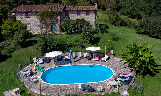 Mologno Villa | Villa in the green with private pool, garden, wi-fi for families and groups