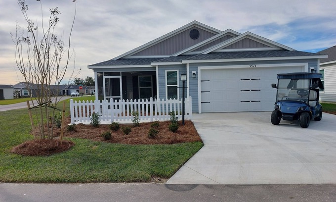 Wildwood House | Villa in The Villages close to Brownwood Town Square/GOLF CART AS A COURTESY