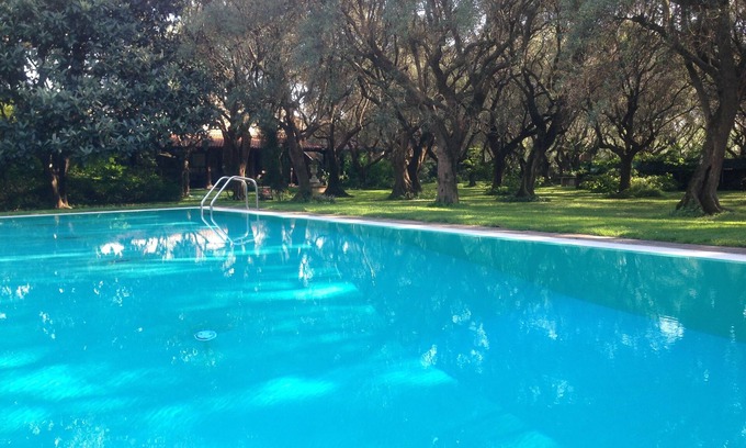 Querceta Apartment | VILLA IN TUSCANY BETWEEN SEA, MOUNTAINS, AND ART