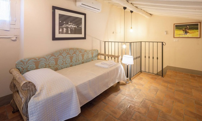 San Ginese Villa | Villa Isabo~Hills Delight, Lucca. Enchanting 5 bedroom Villa in Capannori, Italy