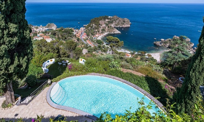 Taormina Villa | Villa Isolabella - Six Bedroom Villa, Sleeps 12