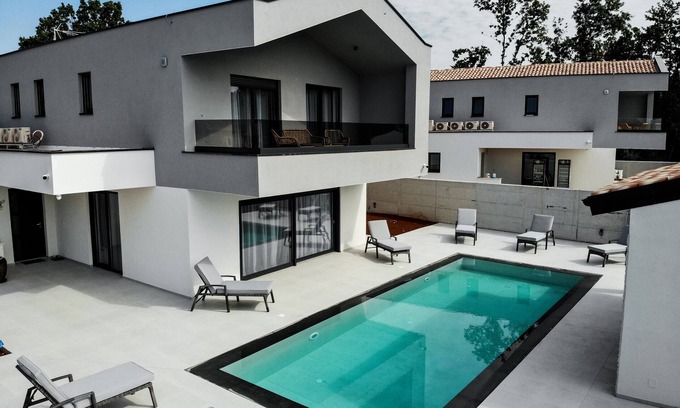 Rebici Villa | Villa Istra Relax Smaragd for 8 people with heated pool & pet friendly only 800 m from the beach