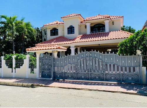 Villa Vasquez Villa | Villa Italia