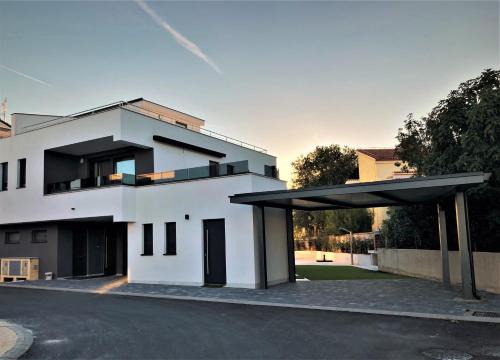 Banjole Villa | Villa JOKA