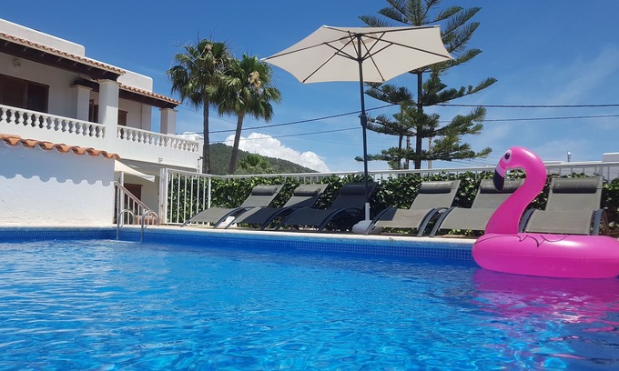 Sant Josep de sa Talaia Villa | Villa Kiku Ibiza: Excellent location and value