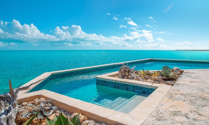 Leeward Settlement House | Villa Kendara~DEAL 9/28-10/4~BeachFront~Private~Gated GuestHouse~Panoramic View