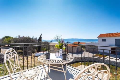 Pinezici Villa | Villa Korina
