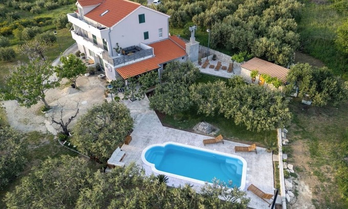 Mravince Villa | Villa Kucine