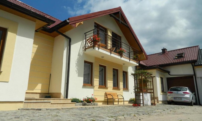 Orlinki Apartment | Villa Kwiatowa