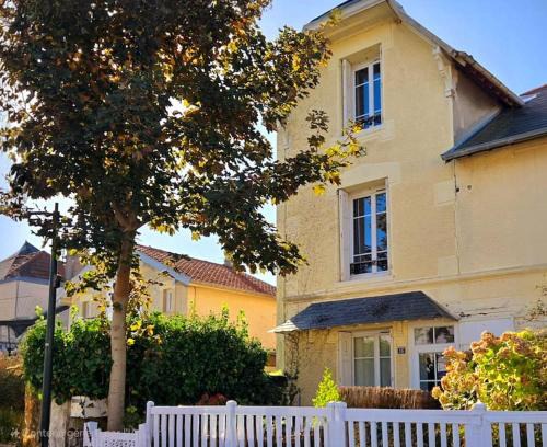 Luc-sur-Mer House | Villa L Escale Proche Plage