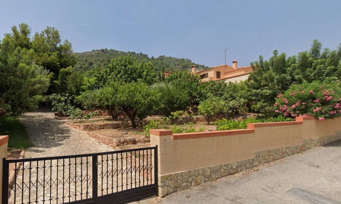 Castello de la Plana Ski Chalet | Villa La Torreta Rental Holidays REF 056