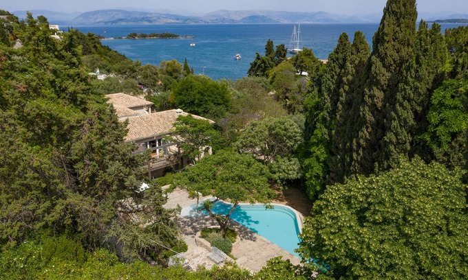 Limni Villa | Villa Ladina