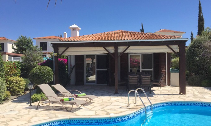 Pissouri House | Villa Lamda A Beautiful Modern Bungalow in Tranquil Peaceful Pissouri Village.