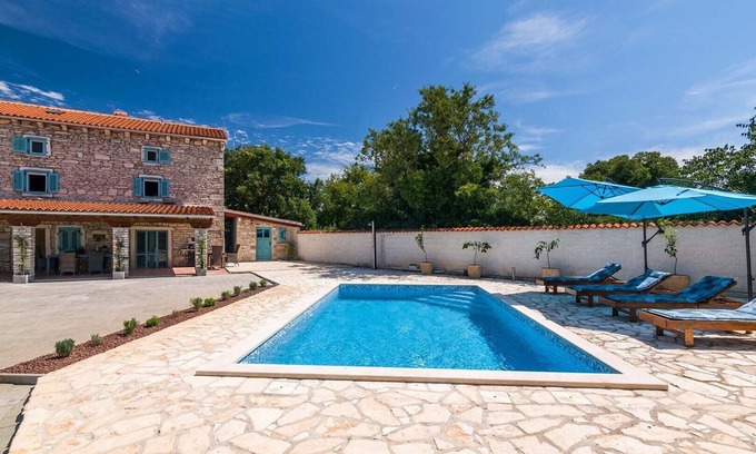 Cabrunici Villa | Villa LaMusica in Cabrunici
