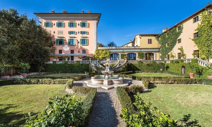Loro Ciuffenna Villa | Villa Laurenzi - Six Bedroom Villa, Sleeps 20
