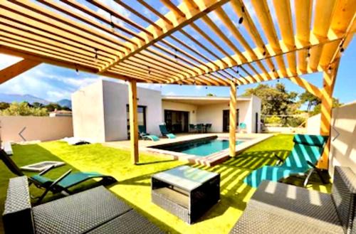 Lecci Villa | VILLA LE CORAIL ROUGE CORSE