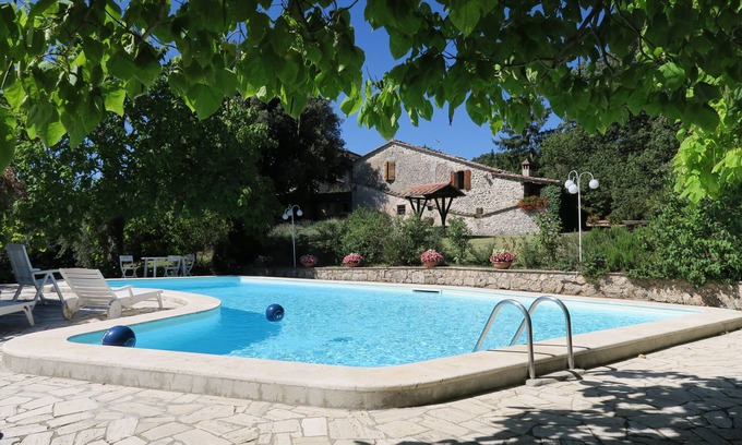 Monteriggioni Villa | Villa "Le Vallecchie" overlooking Siena and with private swimming pool