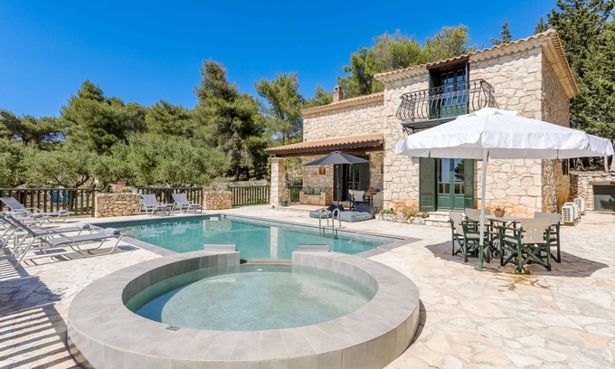 Agia Marina Villa | Villa Lida Aresti with private pool